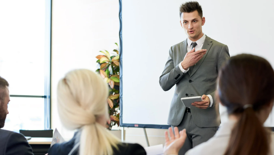 Why Small Business Leaders Should Invest in Expert Coaching Services