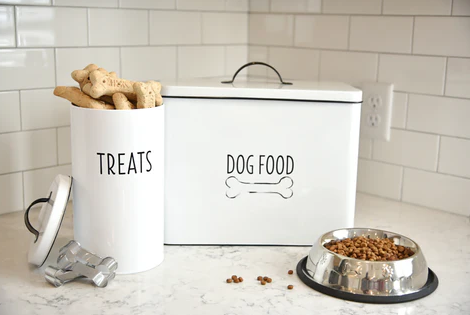 Pet Treat Storage Tin: Convenient and Fresh Solution for Your Pet’s Snacks