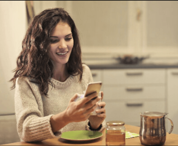 How to Make a Happy Life with an Online Partner